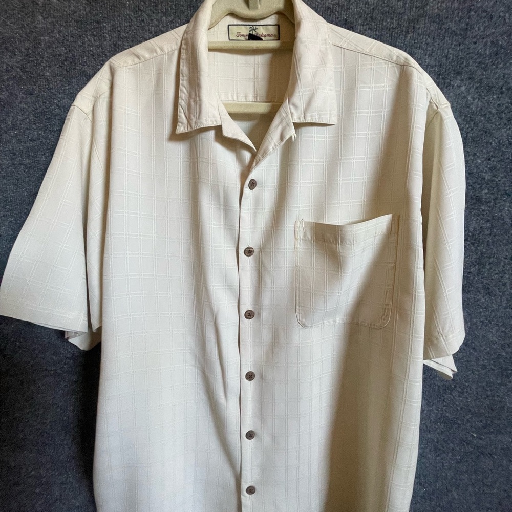 Tommy Bahama 100% Silk Cream Casual Button Down Shirt